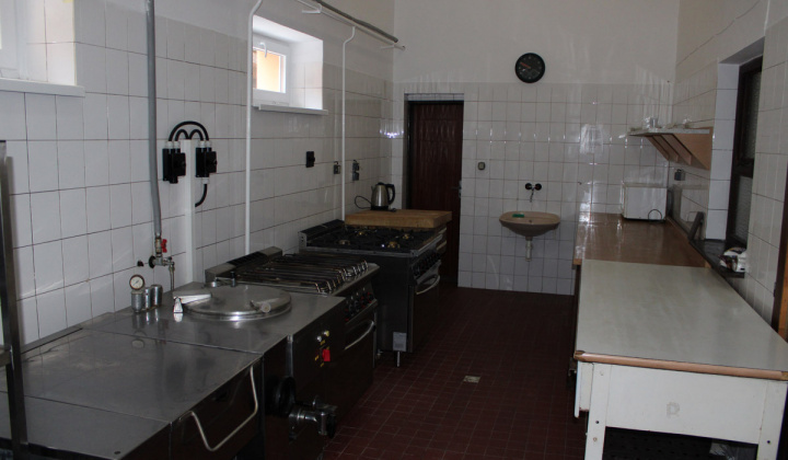 4. fotografia fotogalérie KULTÚRNY DOM OCÚ OVČIE